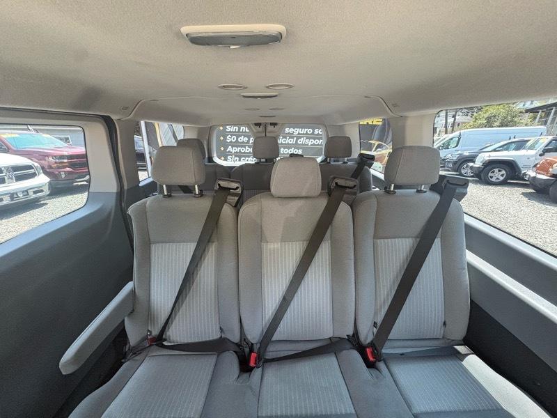 Ford Transit 150 Wagon Low Roof XL w/Sliding Pass. 130-in. WB 2015