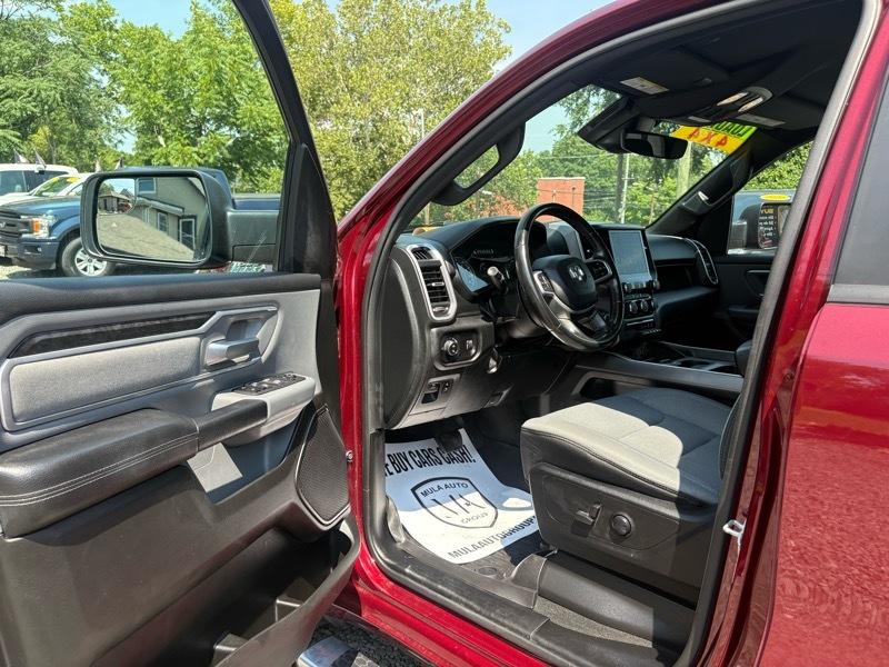 RAM 1500 Big Horn Quad Cab 4WD 2022
