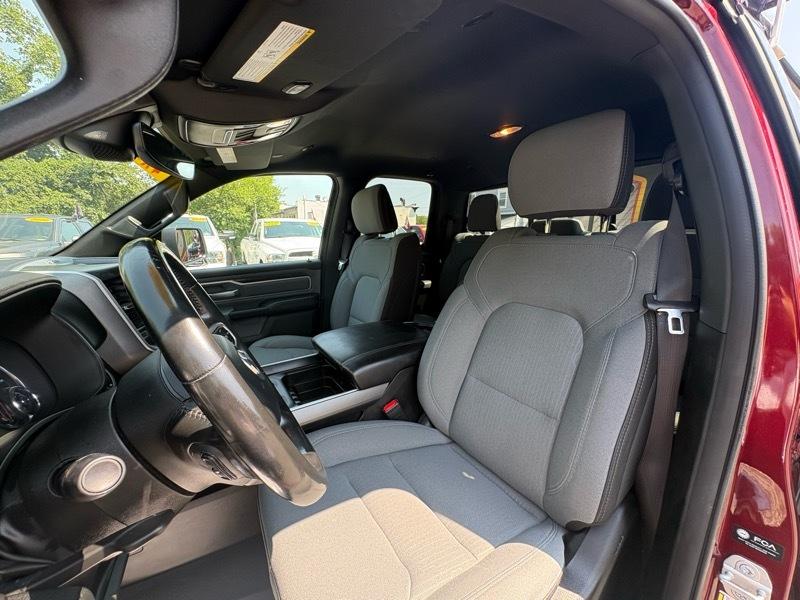RAM 1500 Big Horn Quad Cab 4WD 2022