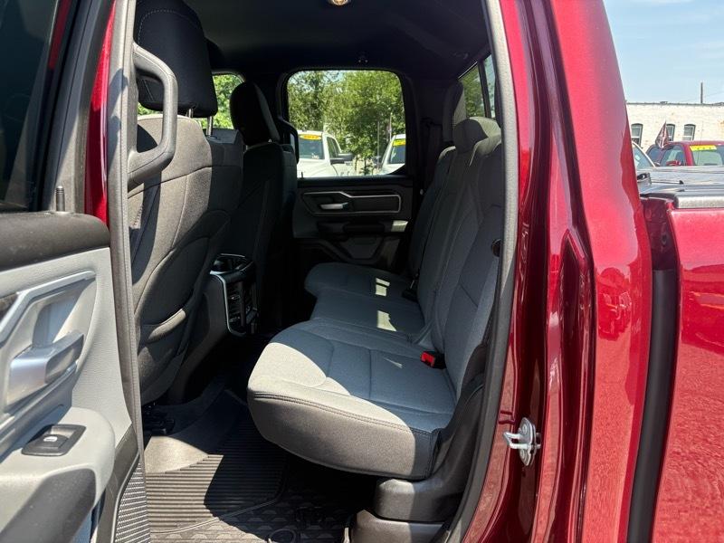 RAM 1500 Big Horn Quad Cab 4WD 2022