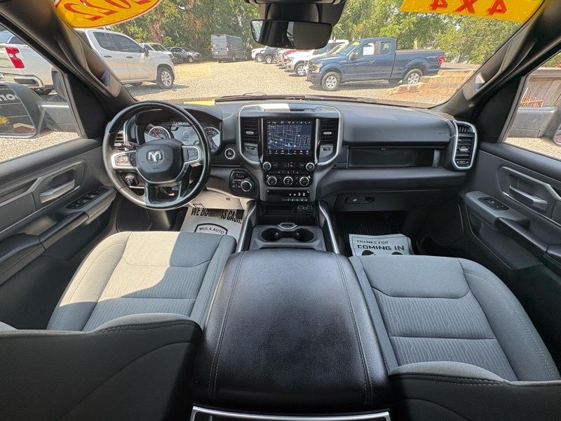 RAM 1500 Big Horn Quad Cab 4WD 2022