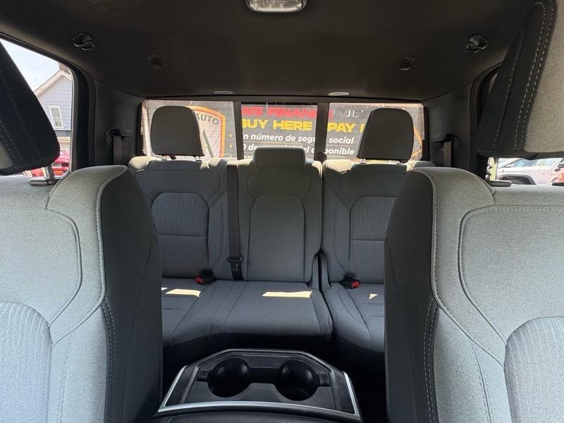 RAM 1500 Big Horn Quad Cab 4WD 2022