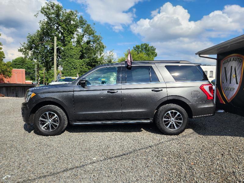Ford Expedition XLT 4WD 2021