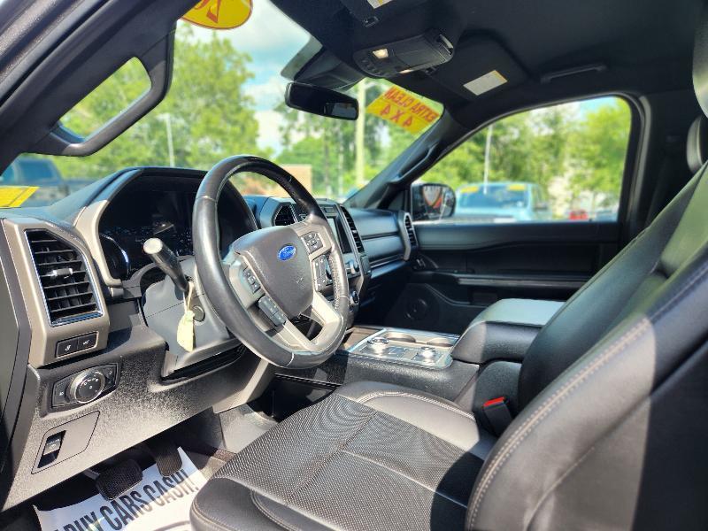 Ford Expedition XLT 4WD 2021