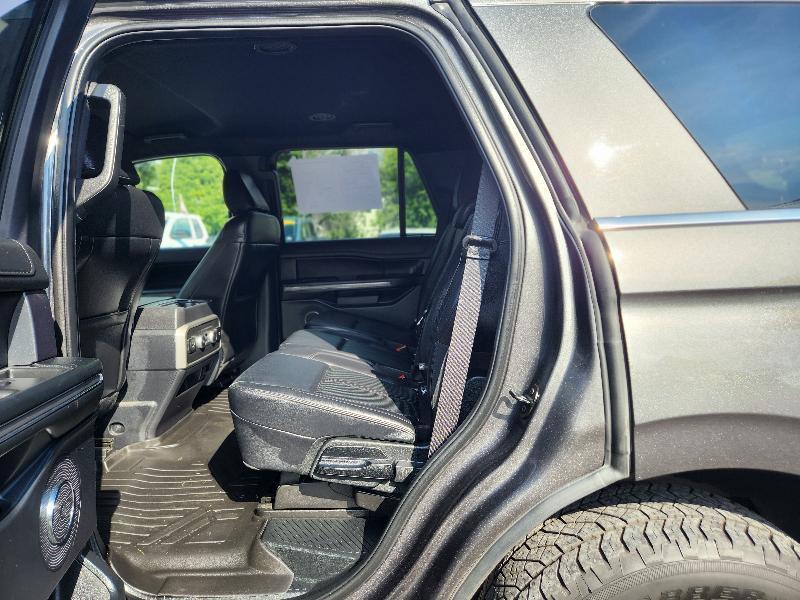 Ford Expedition XLT 4WD 2021