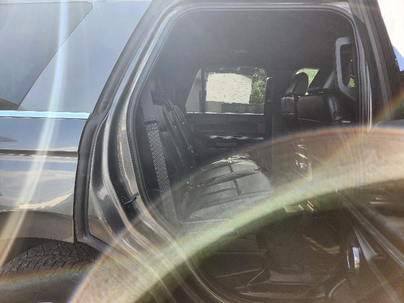 Ford Expedition XLT 4WD 2021