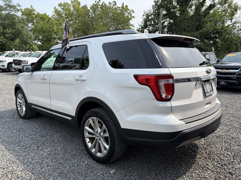Ford Explorer XLT 4WD 2019