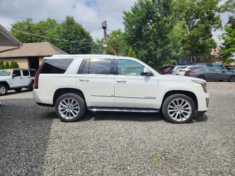 Cadillac Escalade Luxury 4WD 2019