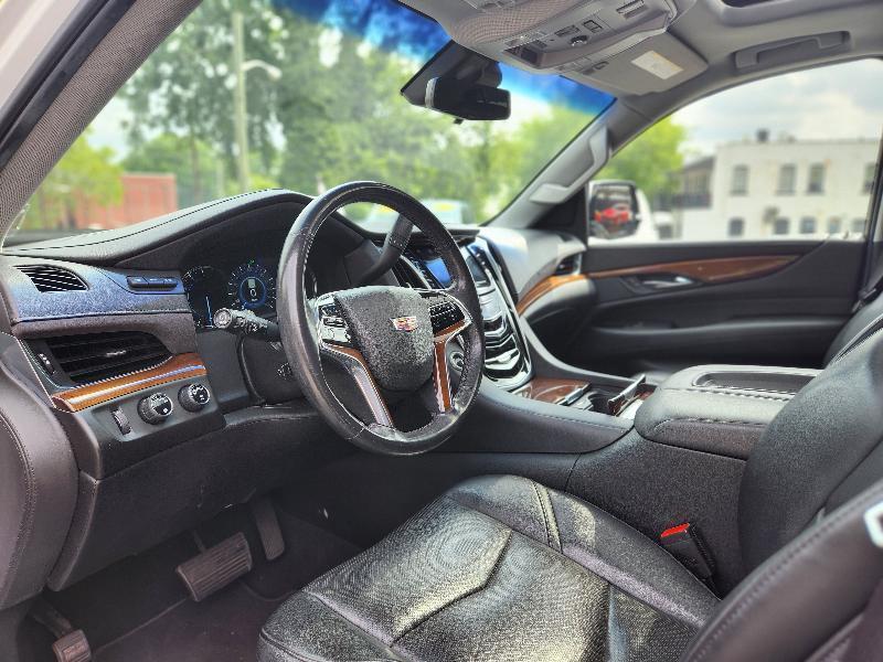 Cadillac Escalade Luxury 4WD 2019
