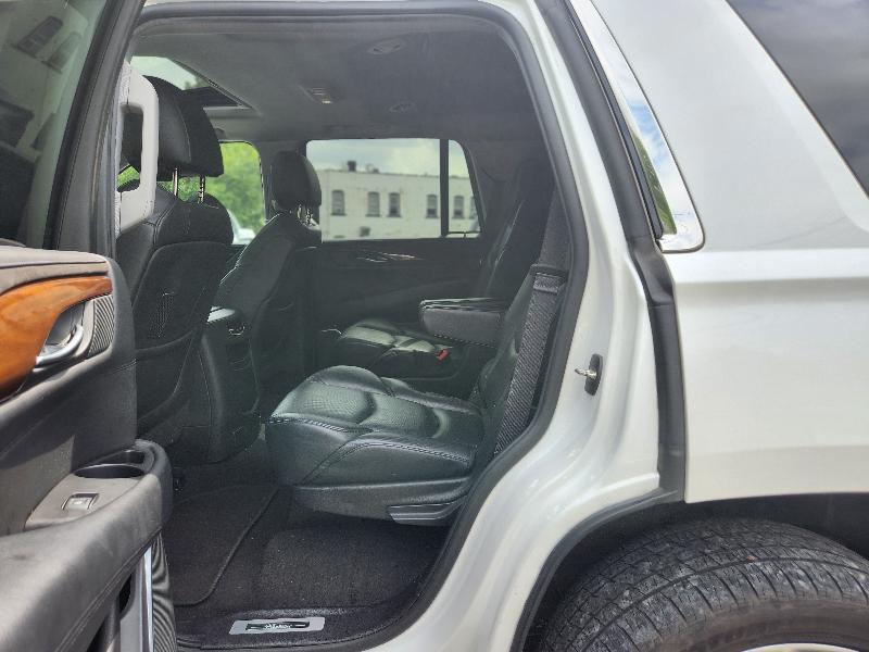 Cadillac Escalade Luxury 4WD 2019