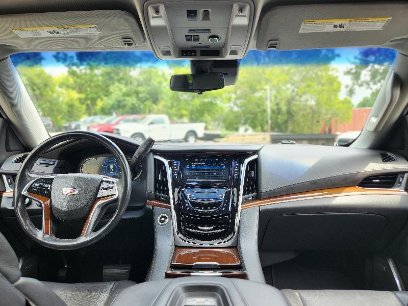 Cadillac Escalade Luxury 4WD 2019