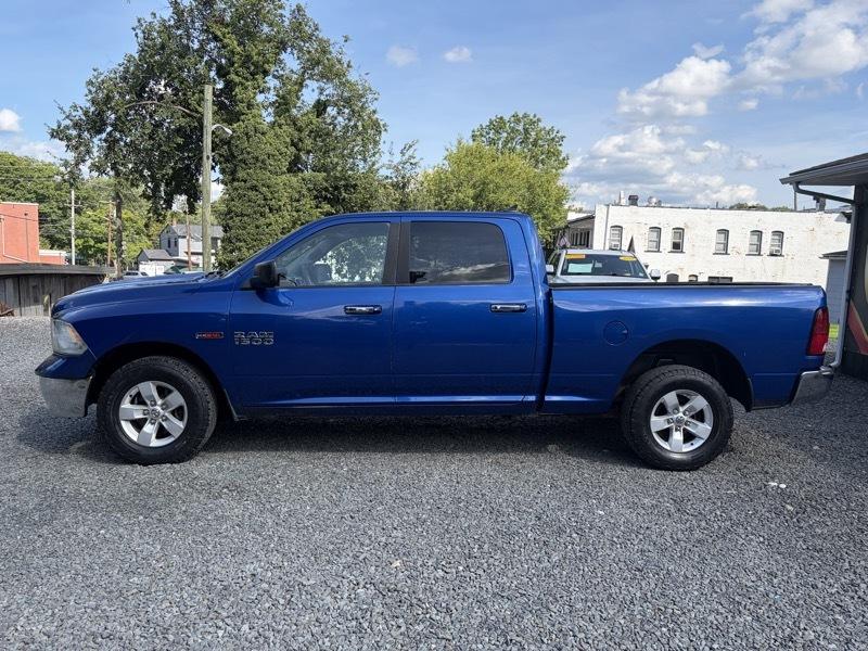 RAM 1500 SLT Crew Cab LWB 4WD 2015