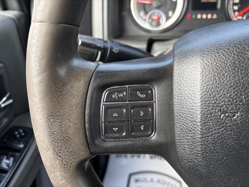 RAM 1500 SLT Crew Cab LWB 4WD 2015