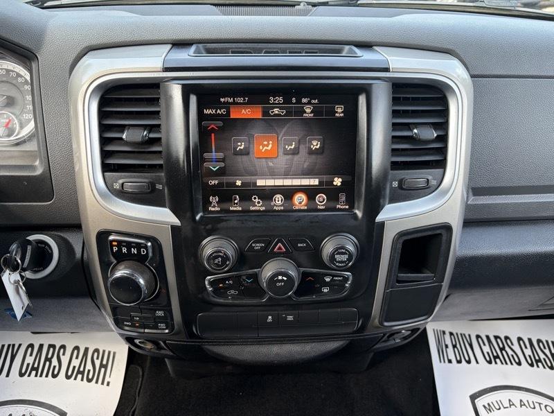 RAM 1500 SLT Crew Cab LWB 4WD 2015