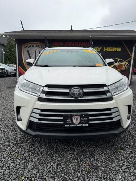 Toyota Highlander XLE AWD V6 2019