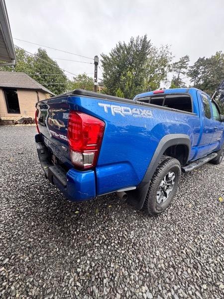 Toyota Tacoma SR5 Access Cab V6 6AT 4WD 2016