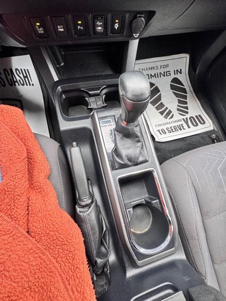 Toyota Tacoma SR5 Access Cab V6 6AT 4WD 2016