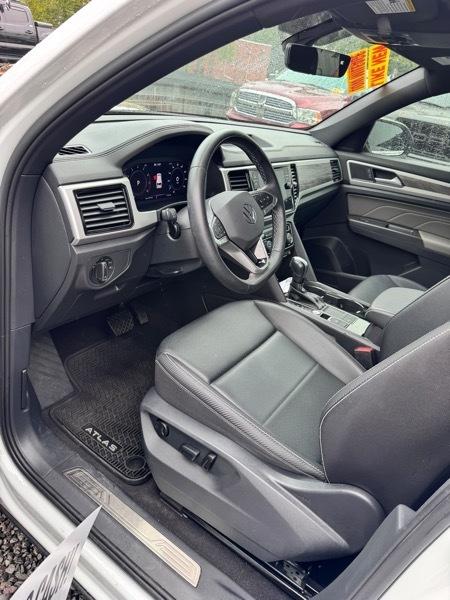 Volkswagen Atlas Cross Sport V6 SE w/Technology 2023