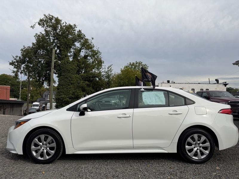 Toyota Corolla LE 2025