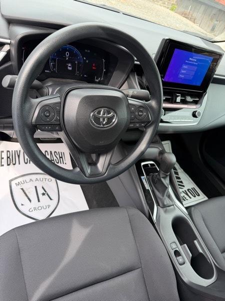 Toyota Corolla LE 2025