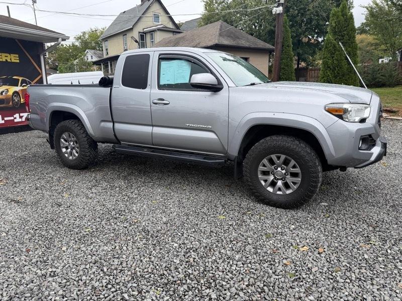 Toyota Tacoma SR5 Double Cab Long Bed V6 6AT 4WD 2023