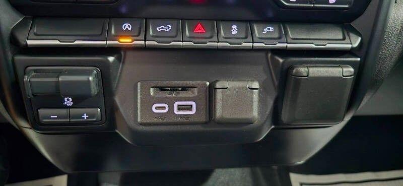Chevrolet Silverado 1500 LTZ Crew Cab 4WD 2020