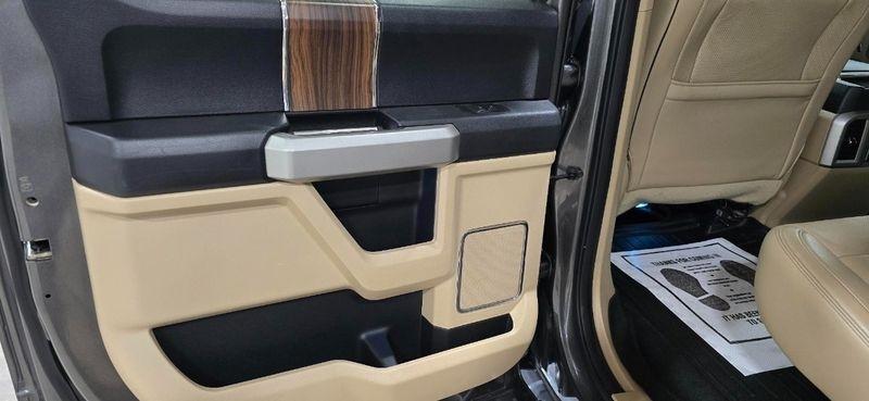 Ford F-150 Lariat SuperCrew 5.5-ft. Bed 4WD 2017