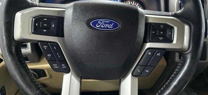 Ford F-150 Lariat SuperCrew 5.5-ft. Bed 4WD 2017