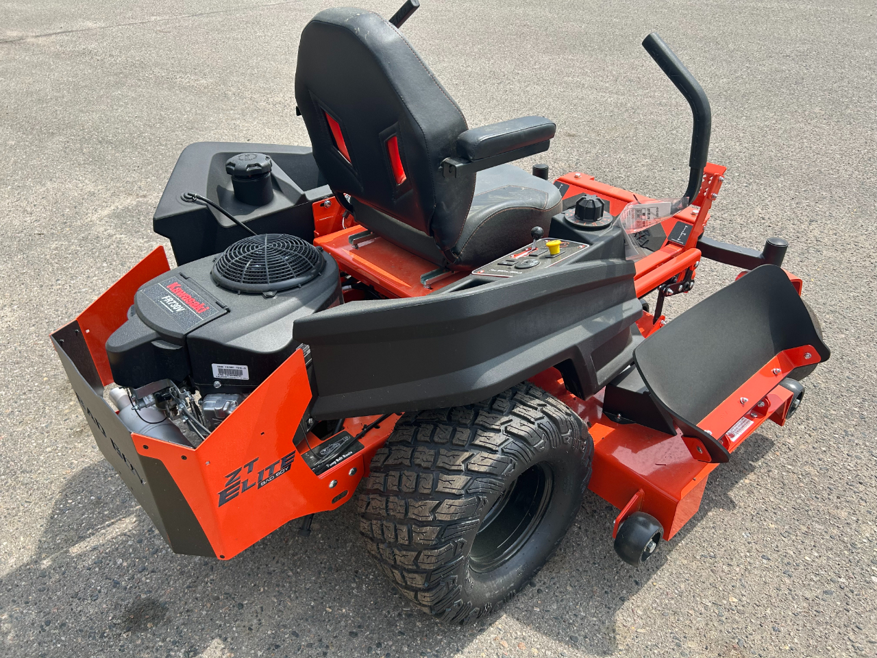Bad Boy Mowers ZT Elite 60in Kawasaki FR730 24HP  2025