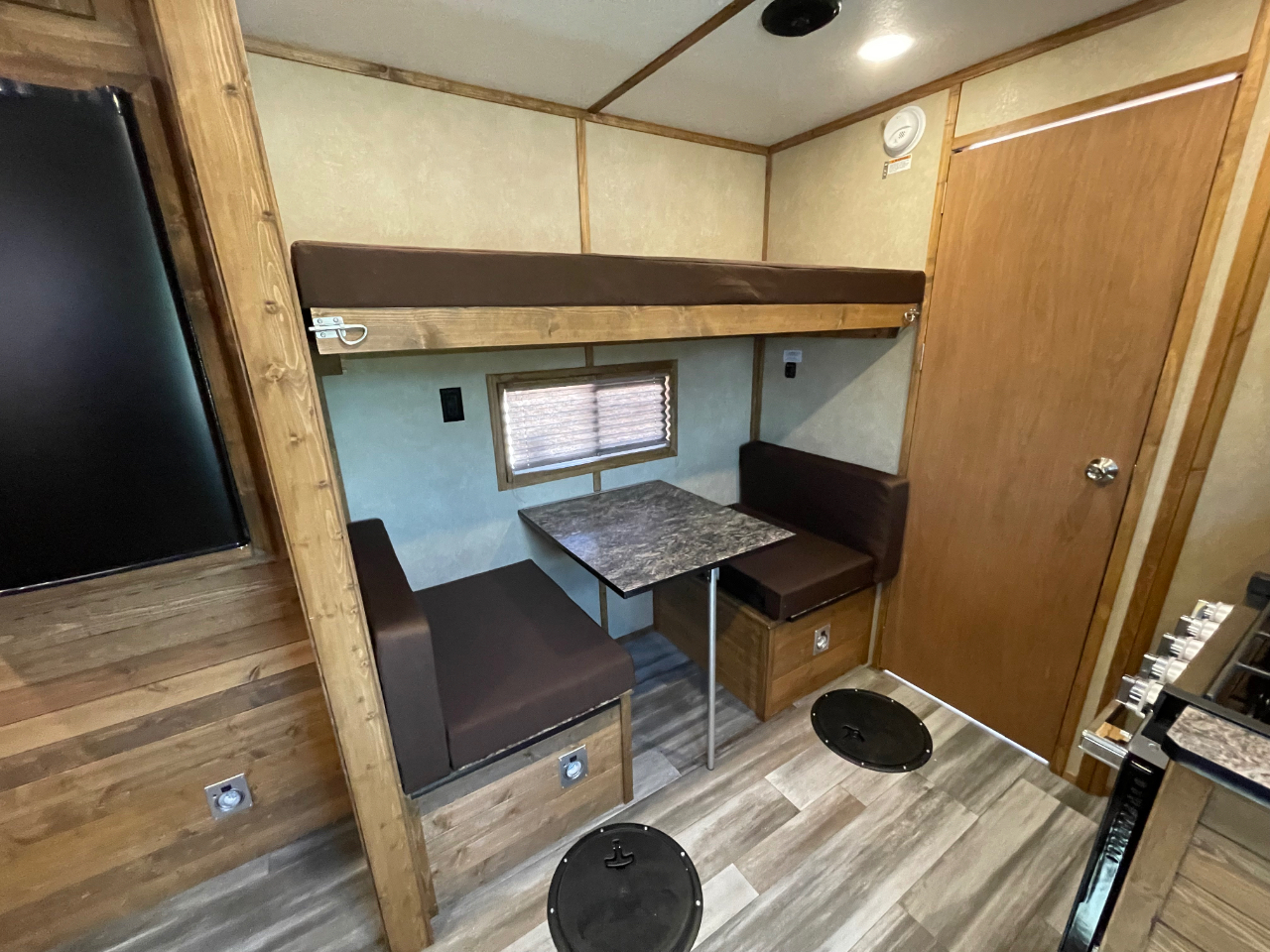 Ice Castle 8x17 Itasca Vacation Series  2026