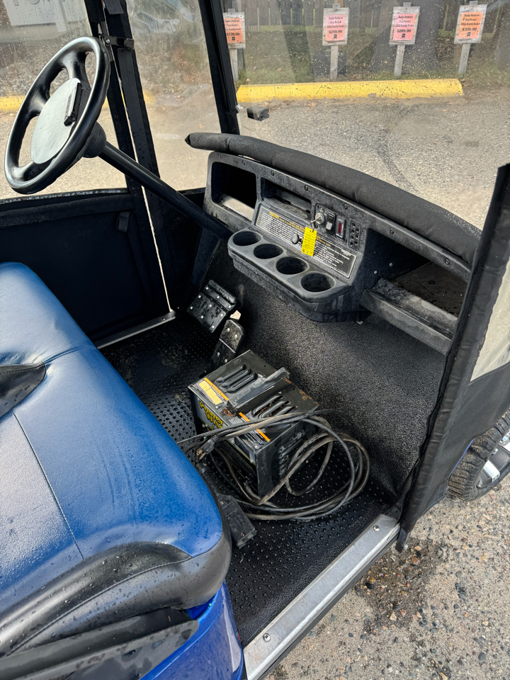 EZ-GO Golf Cart  2008