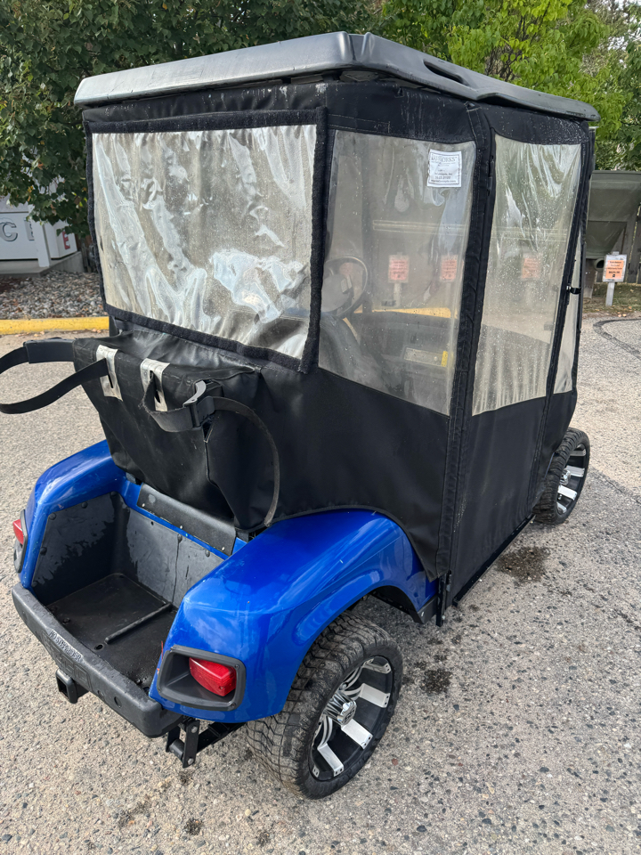 EZ-GO Golf Cart  2008