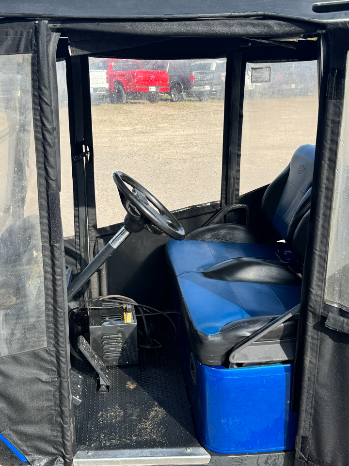 EZ-GO Golf Cart  2008