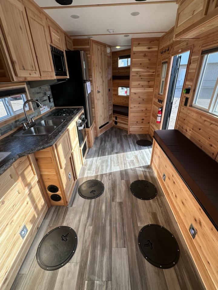 Ice Castle 8x21 Itasca ZR-21  2026