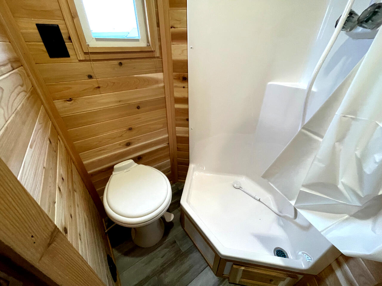 Ice Castle 8x18 Itasca ZR-18  2026