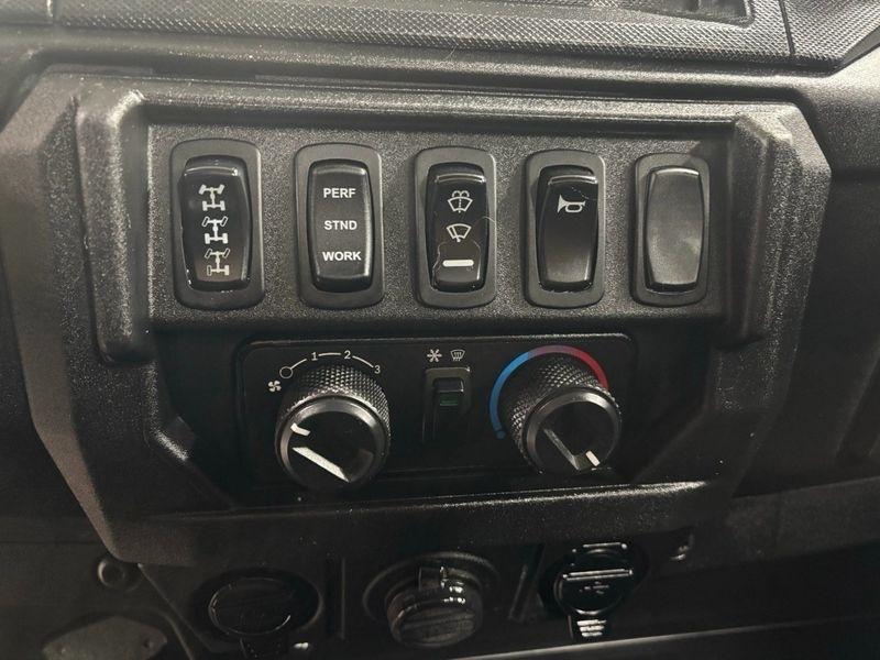 Polaris Ranger XP 1000 Northstar Ultimate Ride Command EPS  2024