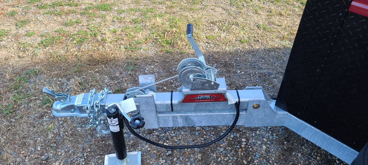 Ice Castle 6.5x10 Honey Hole  2026