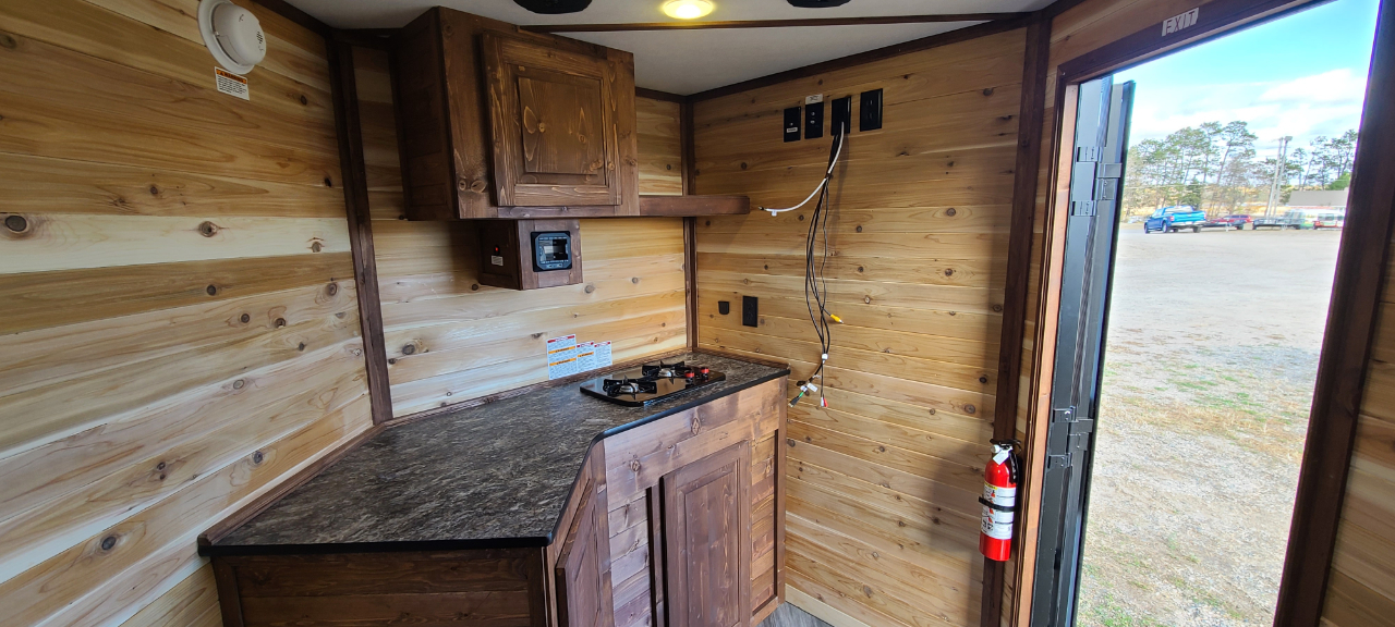 Ice Castle 6.5x10 Honey Hole  2026