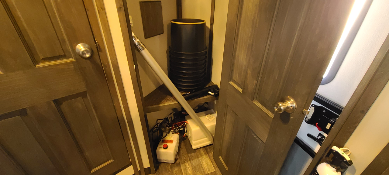 Ice Castle 8x28 Black Knight  2019 Ice Castle 8x28 Black Knight  2019