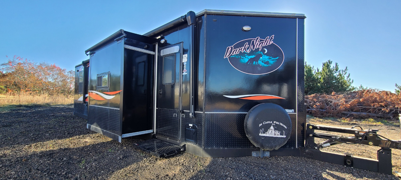 Ice Castle 8x28 Black Knight  2019 Ice Castle 8x28 Black Knight  2019