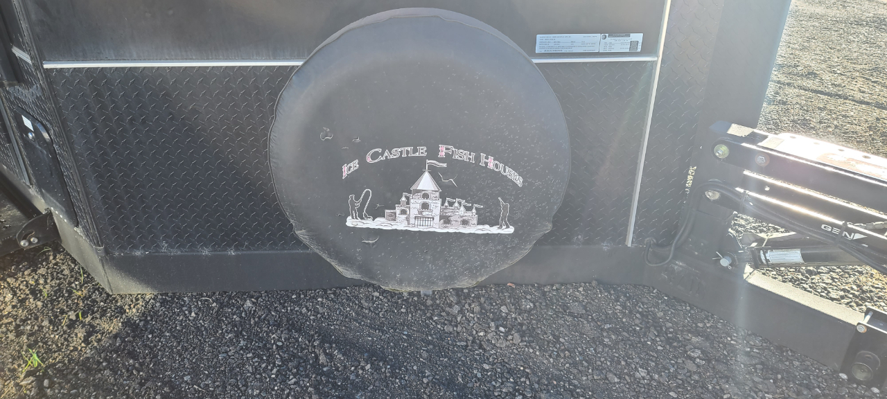 Ice Castle 8x28 Black Knight  2019 Ice Castle 8x28 Black Knight  2019