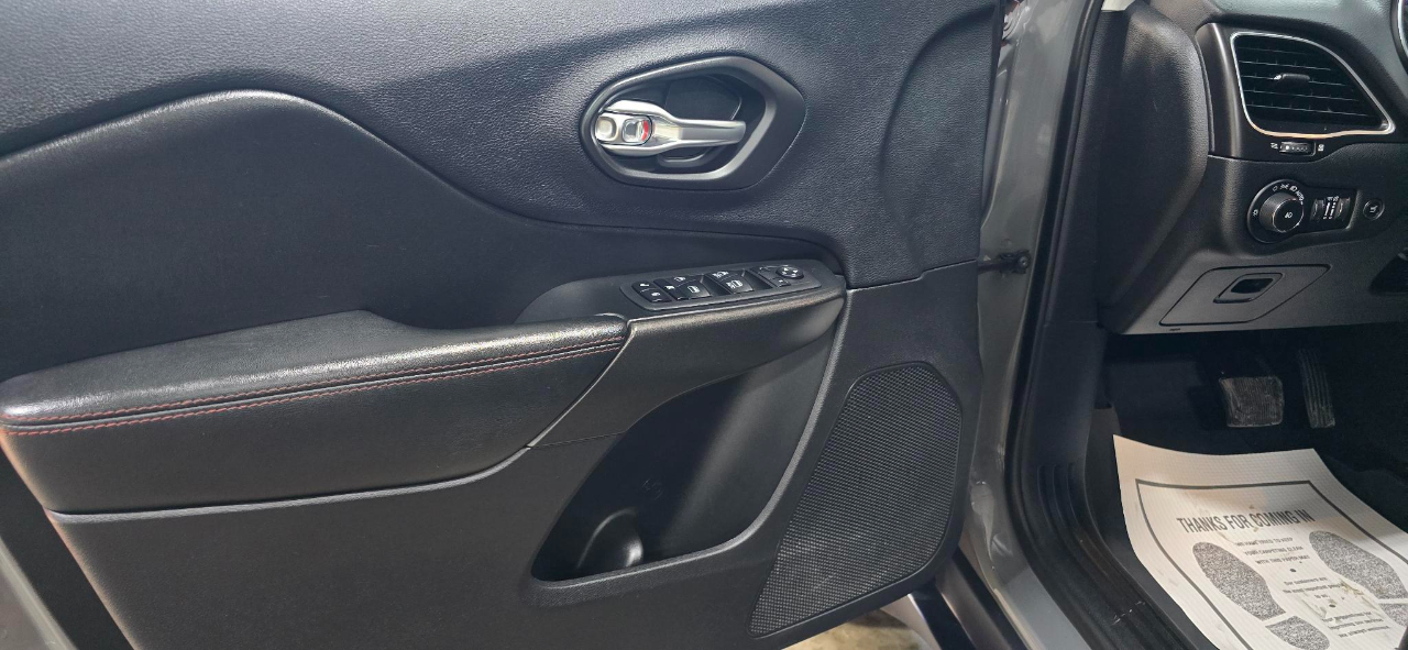 Jeep Cherokee Trailhawk 4WD 2019