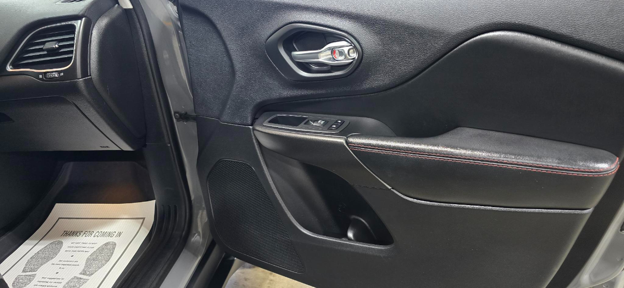 Jeep Cherokee Trailhawk 4WD 2019