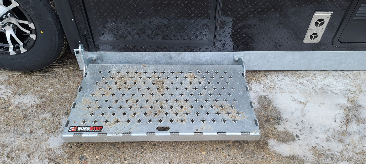 Ice Castle 8x26V Bear Cave  2026