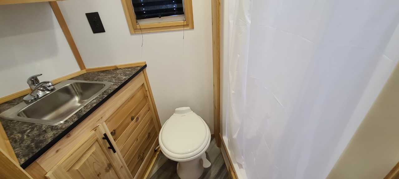 Ice Castle 8x26V Bear Cave  2026