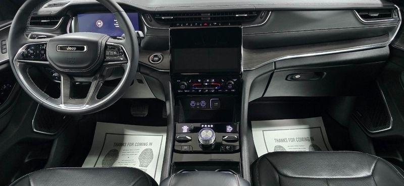 Jeep Grand Cherokee Overland 4WD 2023