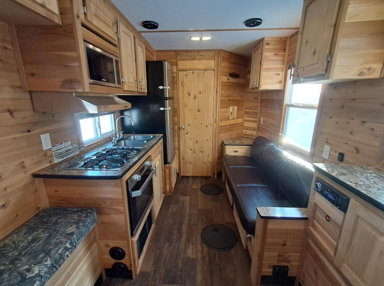 Ice Castle 8x21 RV Extreme III  2019