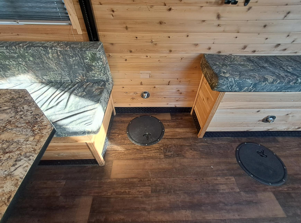 Ice Castle 8x21 RV Extreme III  2019