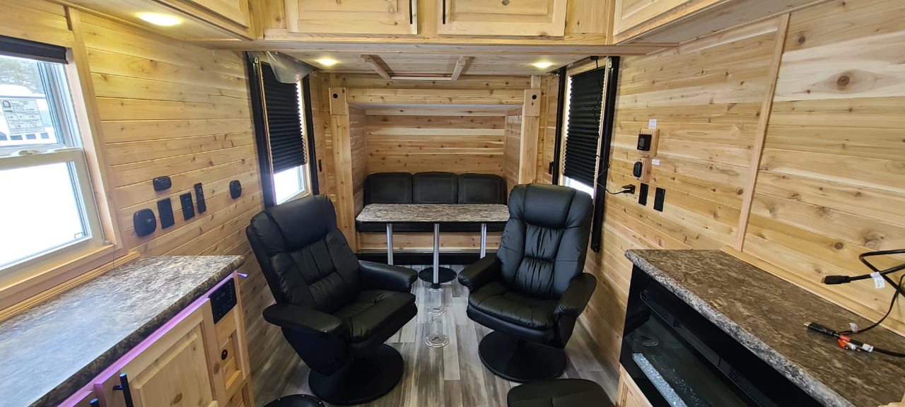 Ice Castle 8x26V Bear Cave  2026