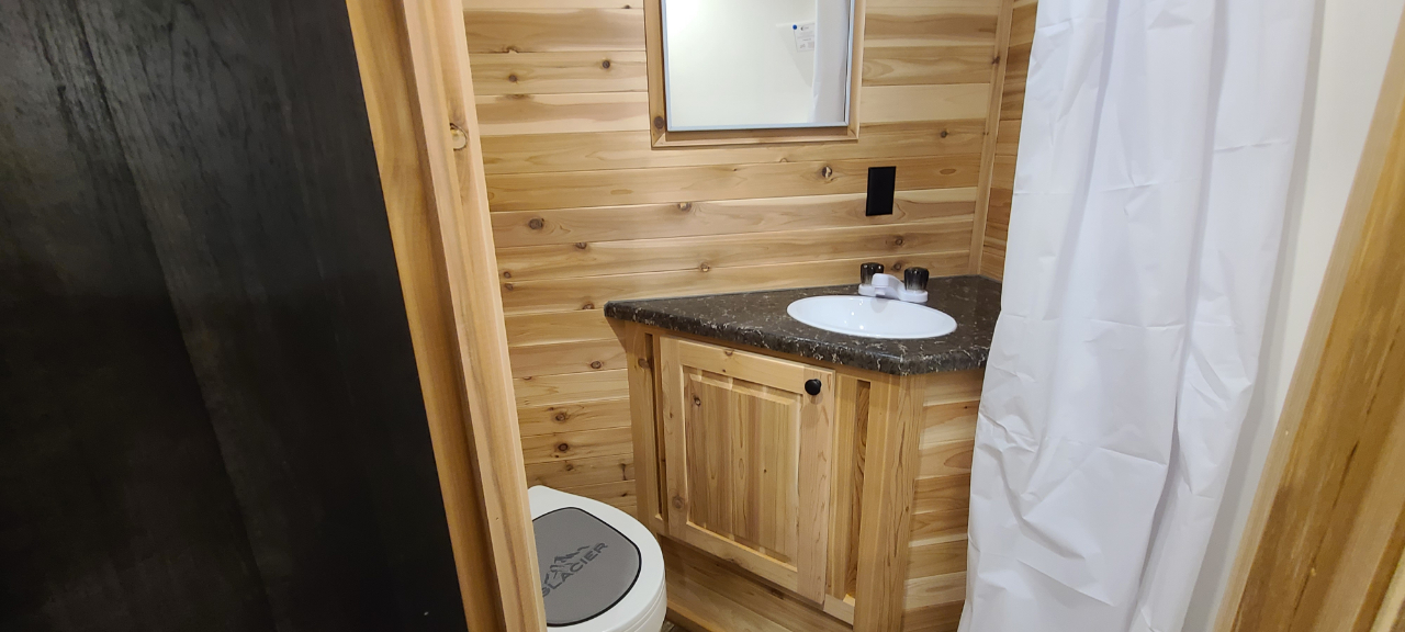 Glacier 20 RV Explorer  2023